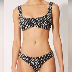 NWT Solid and Striped The Elle top